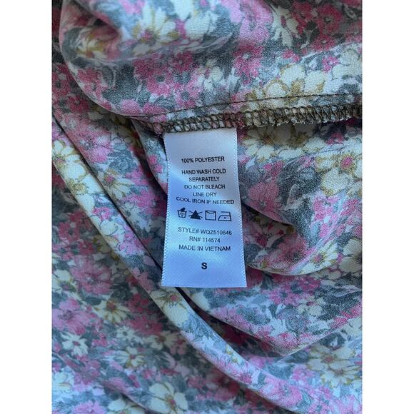 Pleione Floral Short Sleeve Ruffled Top Sz S - Picture 6 of 6